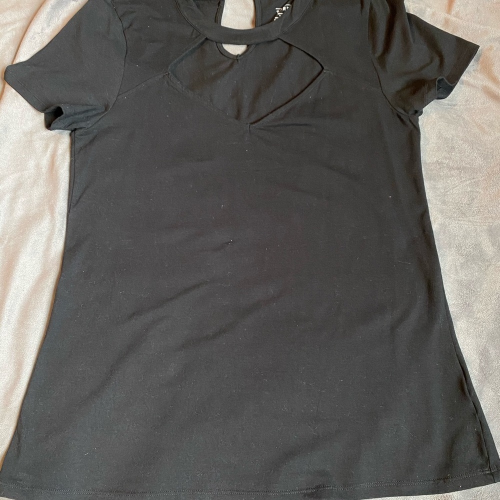Torrid cutout fitted T-shirt size 1. Like New!